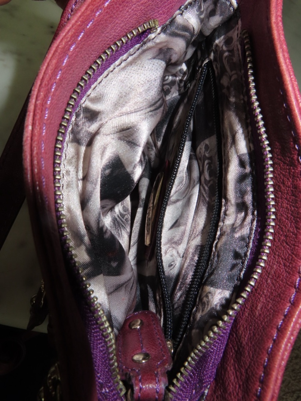 Karen Drake Small Crossbody Bag - Picture 5 of 6